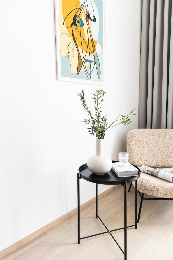 Kadriorg Plaza 2 Bedroom Free Parking Таллин Экстерьер фото